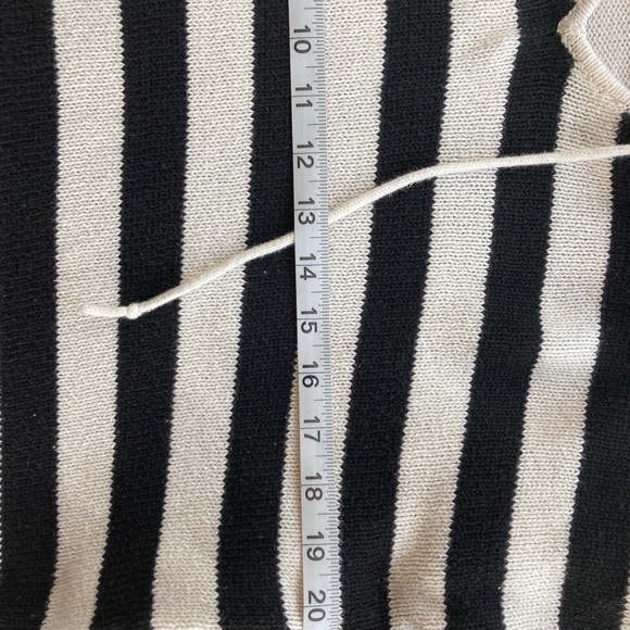 Levi’s Women's Striped Crochet Sweater Hoodie - Black & White - Size M - Picture 7 of 7